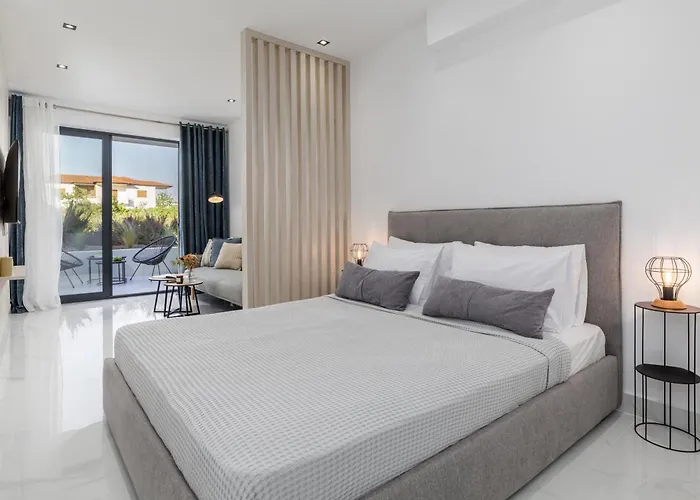 Calm Chaos 3 Kallithea (Chalkidiki)