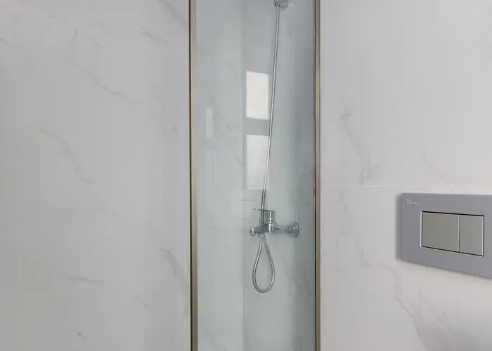 Apartment Calm Chaos 3 *